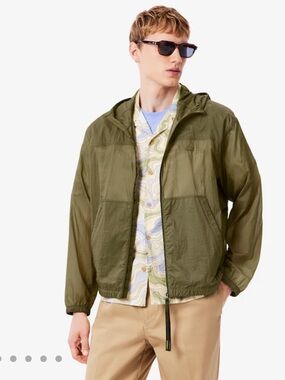 Lacoste Olive Green Water-Repellent Ulta Lightweight Nylon Jacket Size M/L
